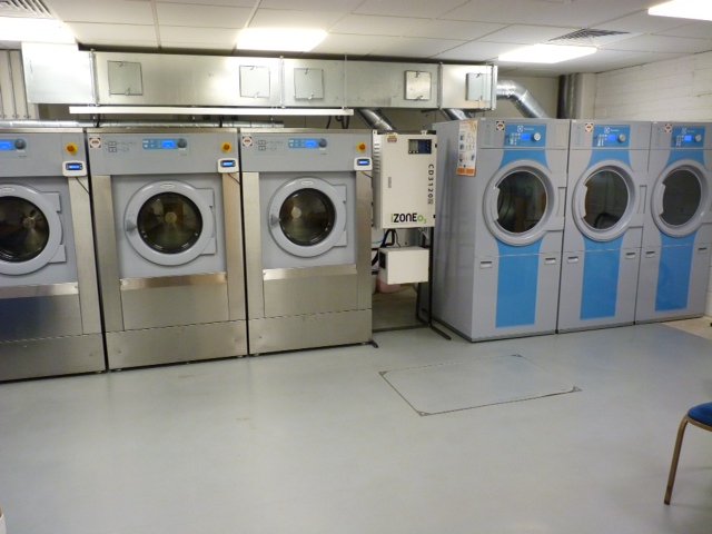 commercial laundry equipment